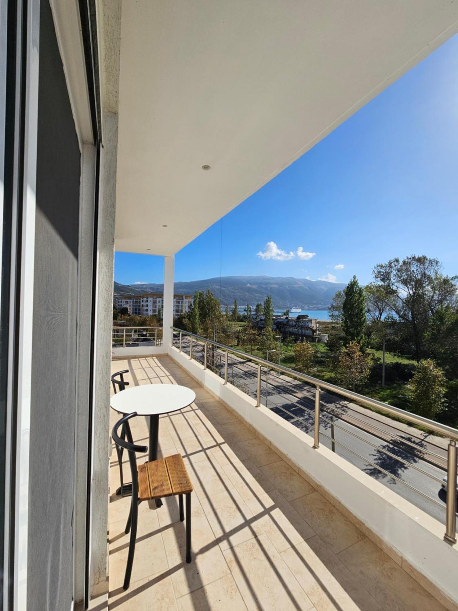 Sea & Sun Apartment Vlorë Eksteriør bilde