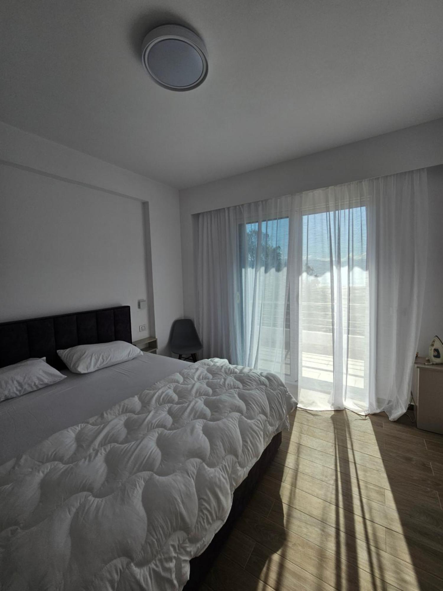 Sea & Sun Apartment Vlorë Eksteriør bilde
